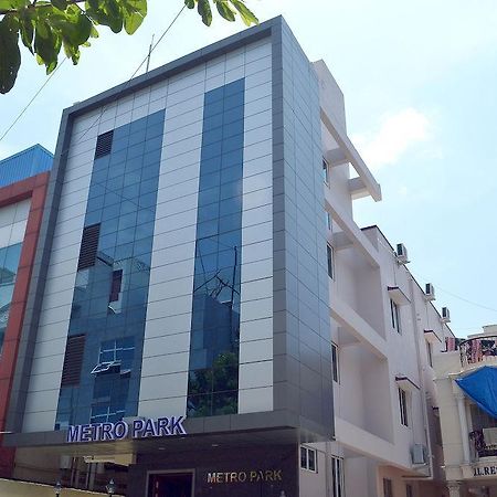 Metro Park Hotel Chennai Exterior foto