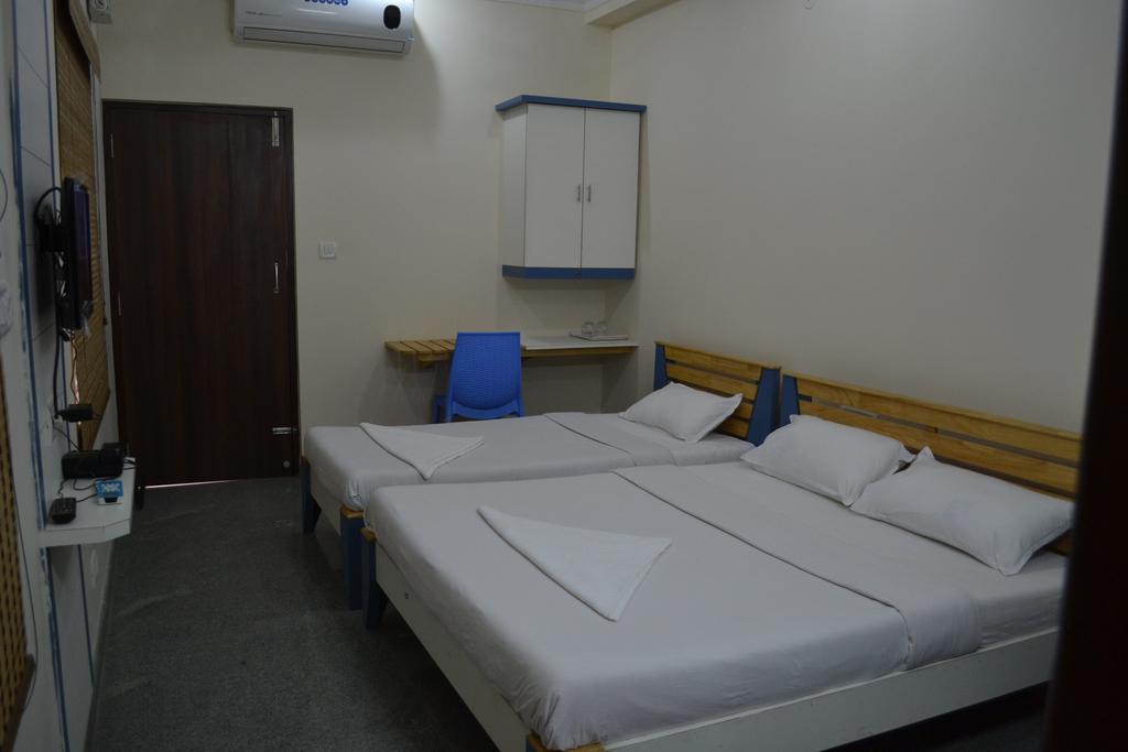 Metro Park Hotel Chennai Cameră foto