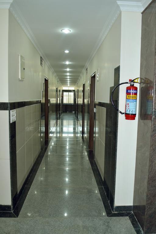 Metro Park Hotel Chennai Exterior foto
