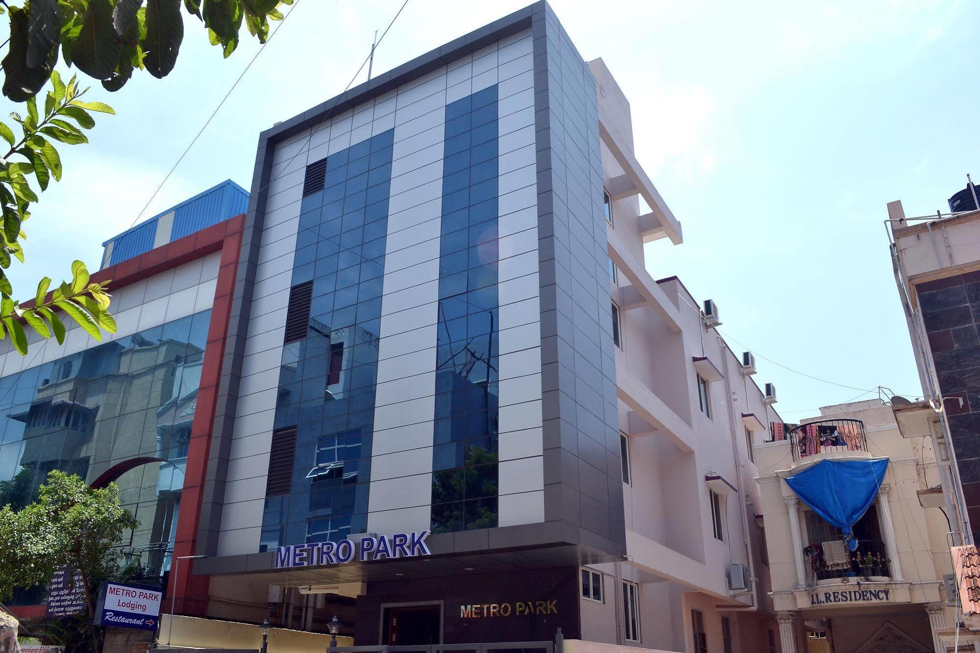 Metro Park Hotel Chennai Exterior foto